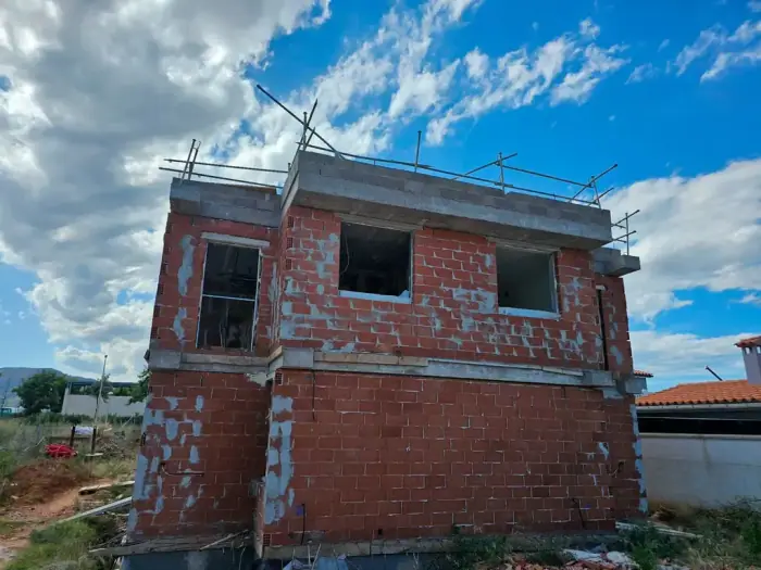 Construction progress of Torre la Sal, September 2025, photo 2 of 2