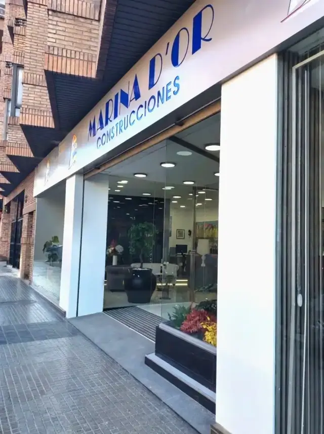 Front of the Marina d’Or Construcciones office on Avinguda de Pérez Galdós, Valencia