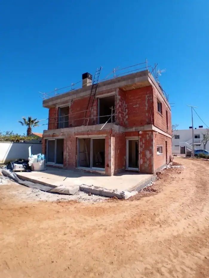 Construction progress of Torre la Sal, April 2026, photo 2 of 2