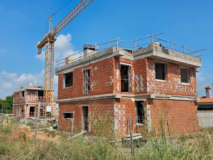 Construction progress of Torre la Sal, August 2025, photo 1 of 2