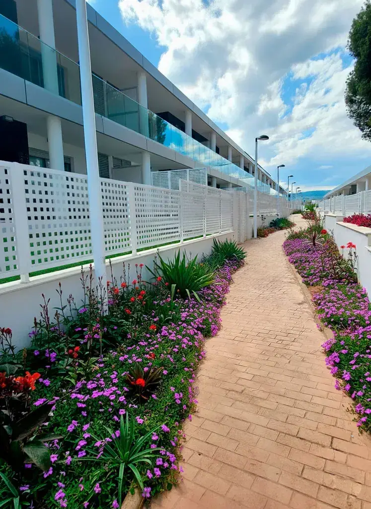 Apartamentos Sol y Mar 1, now delivered