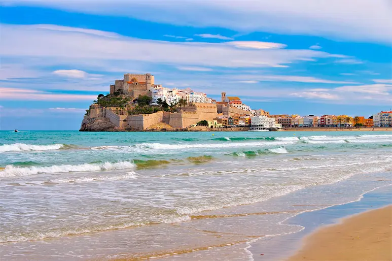 Castillo de Peñíscola visto desde la playa, Costa de Castellón