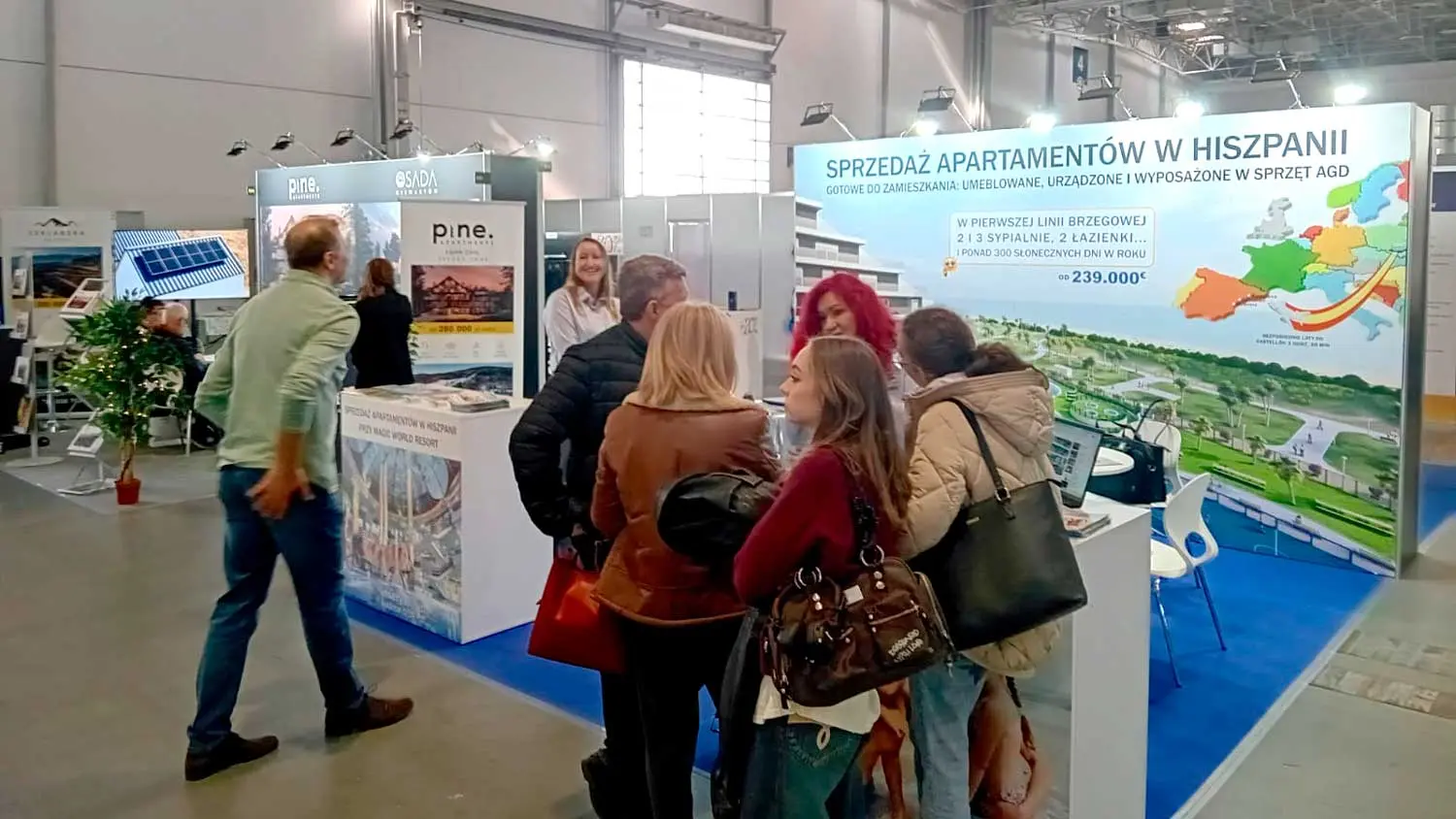 Feria inmobiliaria INRE 2025 en Polonia - Promoción de apartamentos en España