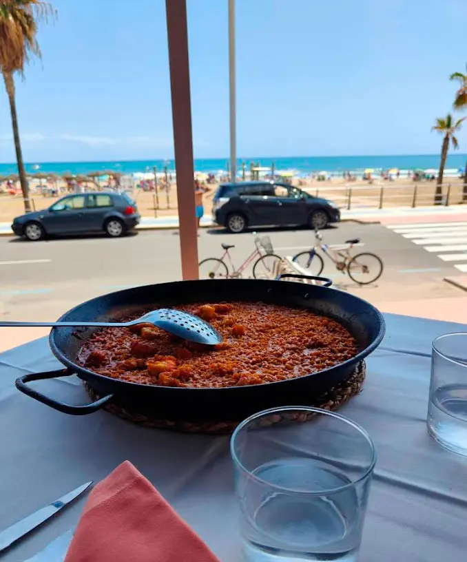 Ориз край морето в Restaurante Chulvi, Оропеса дел Мар